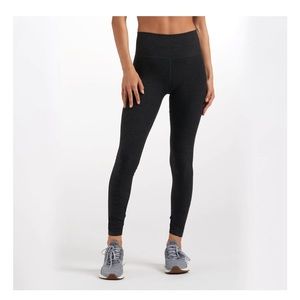 Vuori Women's Small Clean Elevation Legging in Black Heather